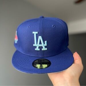 New Era Fitted Hat 7 3/8 (NEW)
